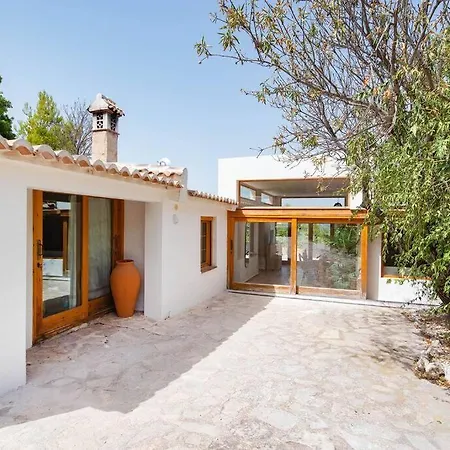 Villa Estilo Mediterraneo *