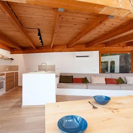 Villa Estilo Mediterráneo *